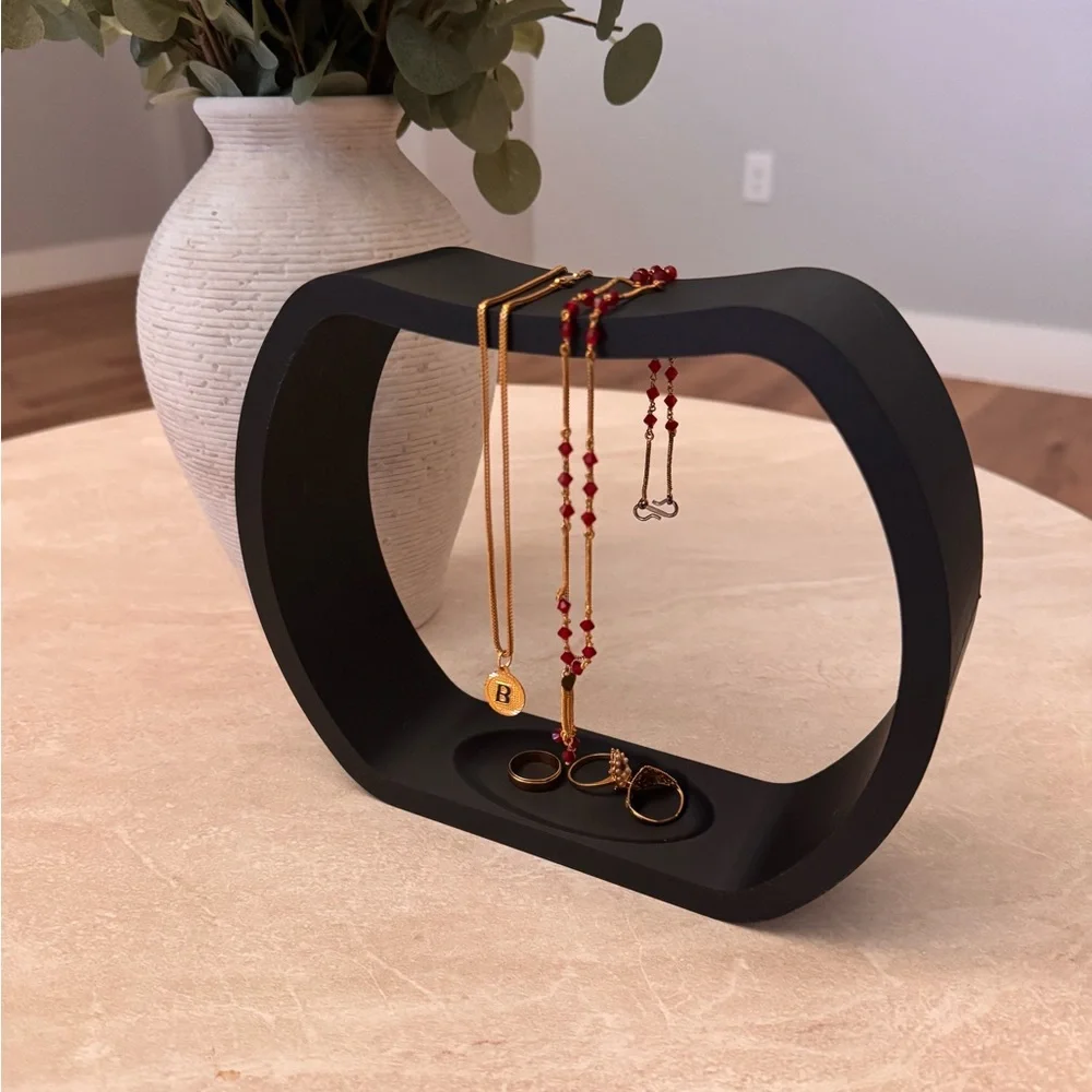 Elegant Black Jewelry Holder - 9